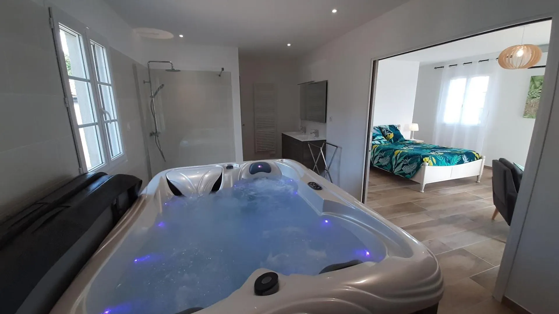 Villa Marguerite Piscine Et Spa Prives Mirabel